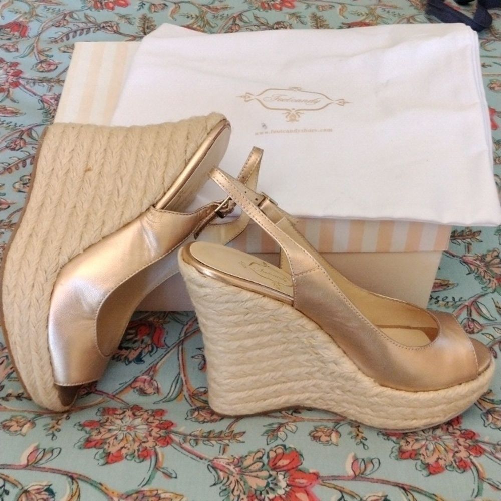NEW Footcandy Platform Sandals - Picture 4 of 11
